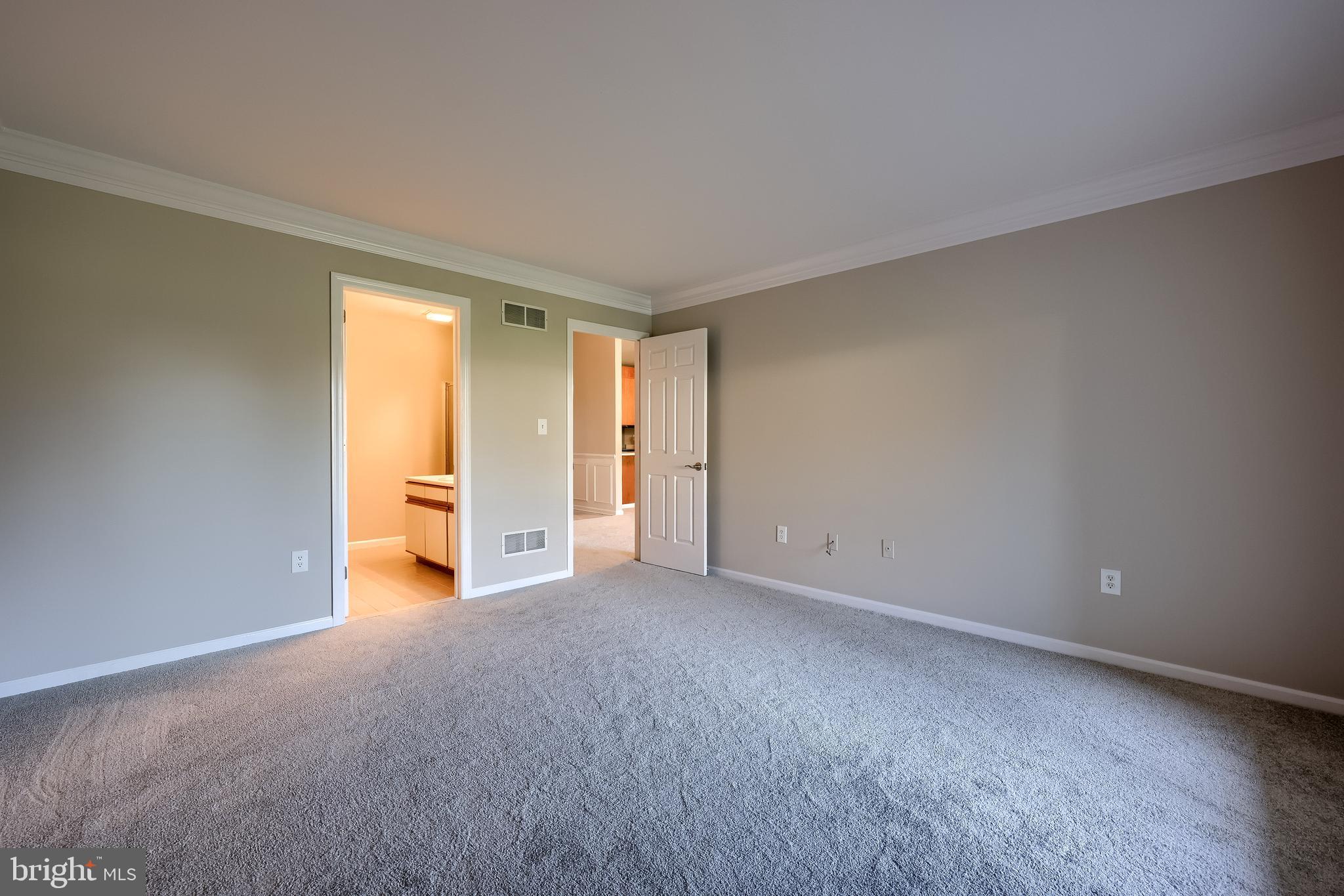 33 Black Oak Drive Lancaster, PA 17602 - Photo 27 of 46 a view of an empty room and a window