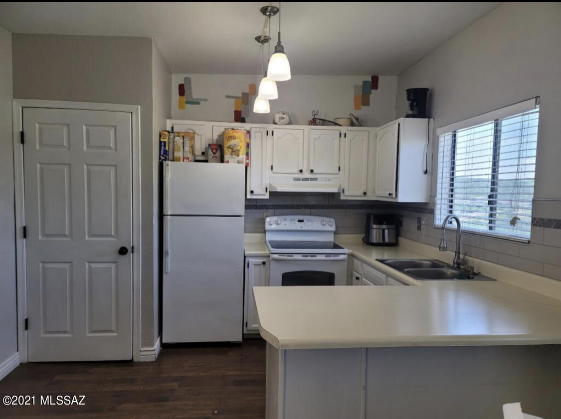 534 Paseo Petirojo, Unit C Rio Rico, AZ 85648 - Photo 3 of 13