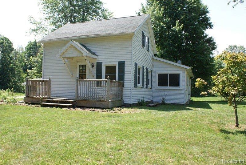 4457 West Castle Road Fostoria, MI 48435 - Photo 9 of 16 DSC02323