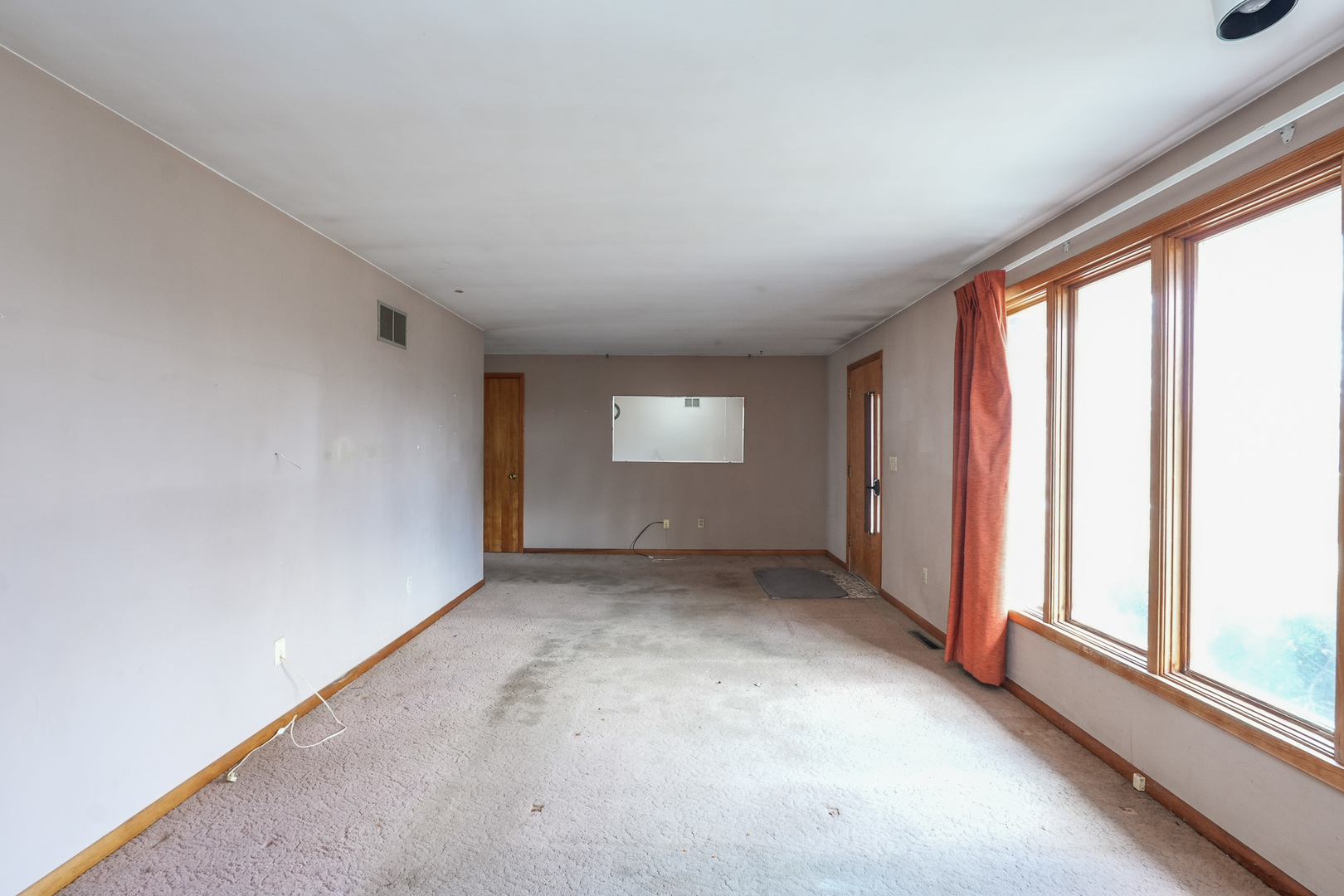 164 North 5620W Road Kankakee, IL 60901 - Photo 8 of 37 an empty room with a window