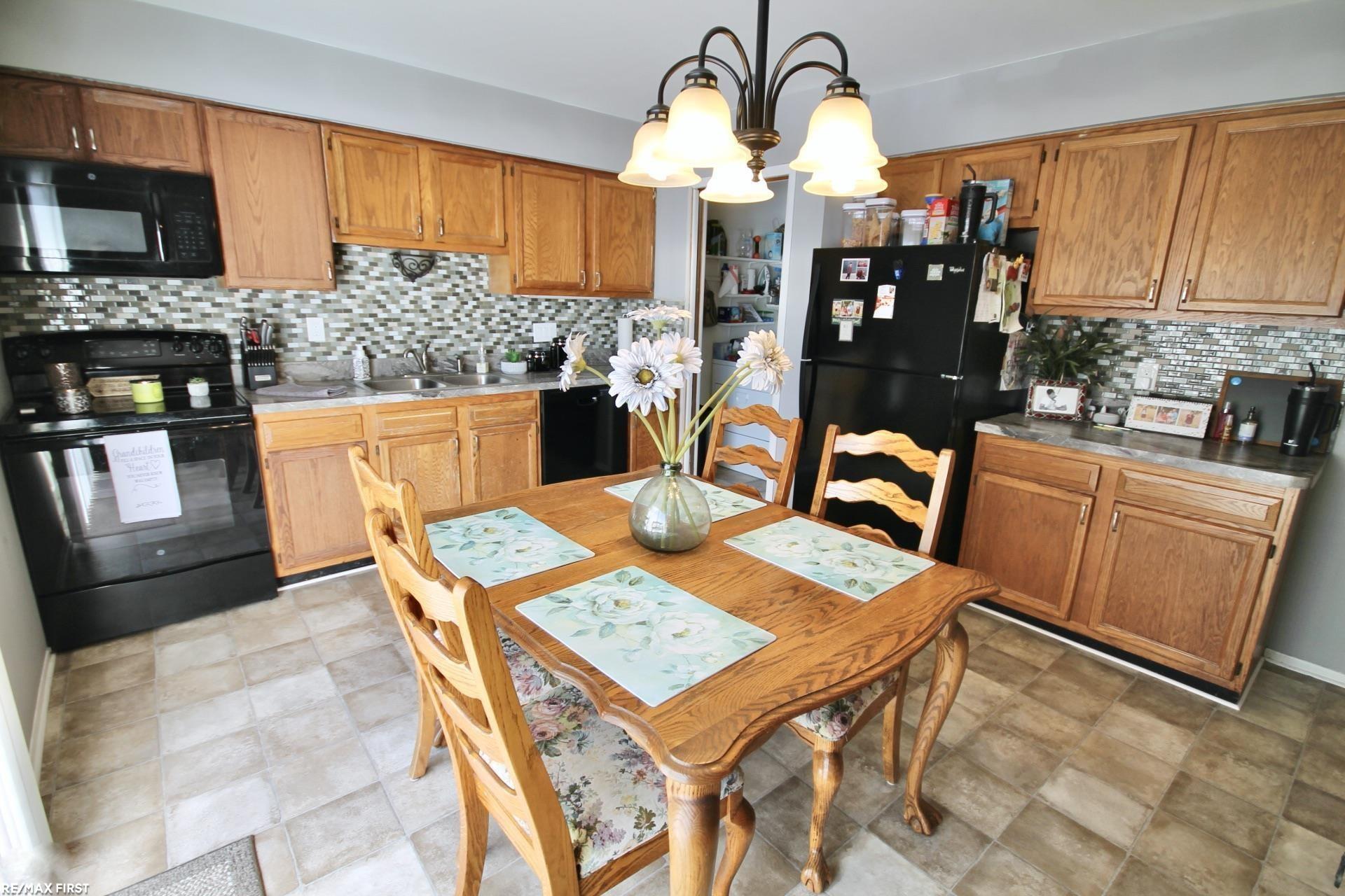 342 Fairgrove Street Romeo, MI 48065 - Photo 4 of 24