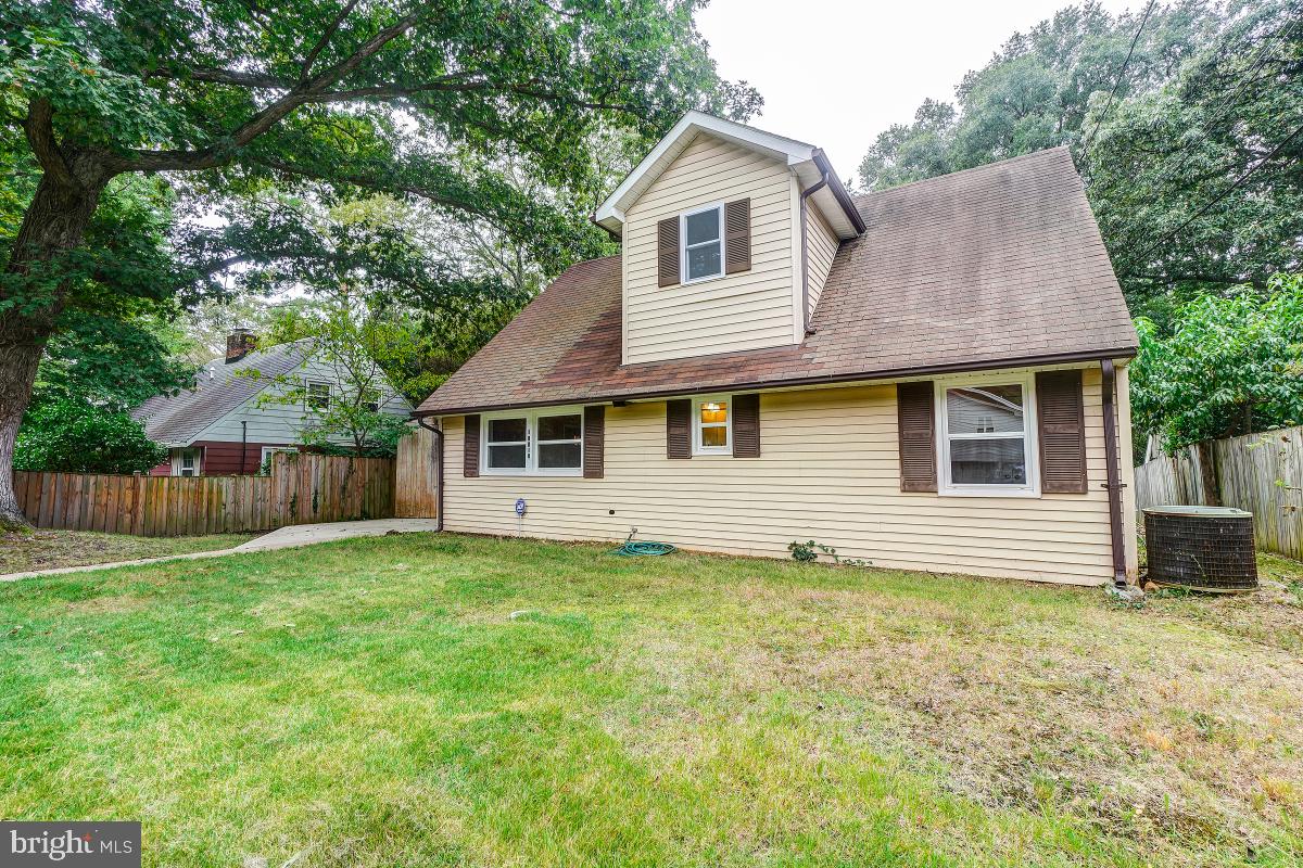 10513 Pinewood Court Adelphi, MD 20783 - Photo 2 of 34