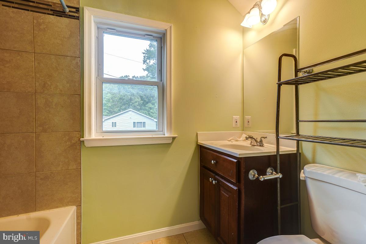 10513 Pinewood Court Adelphi, MD 20783 - Photo 27 of 34