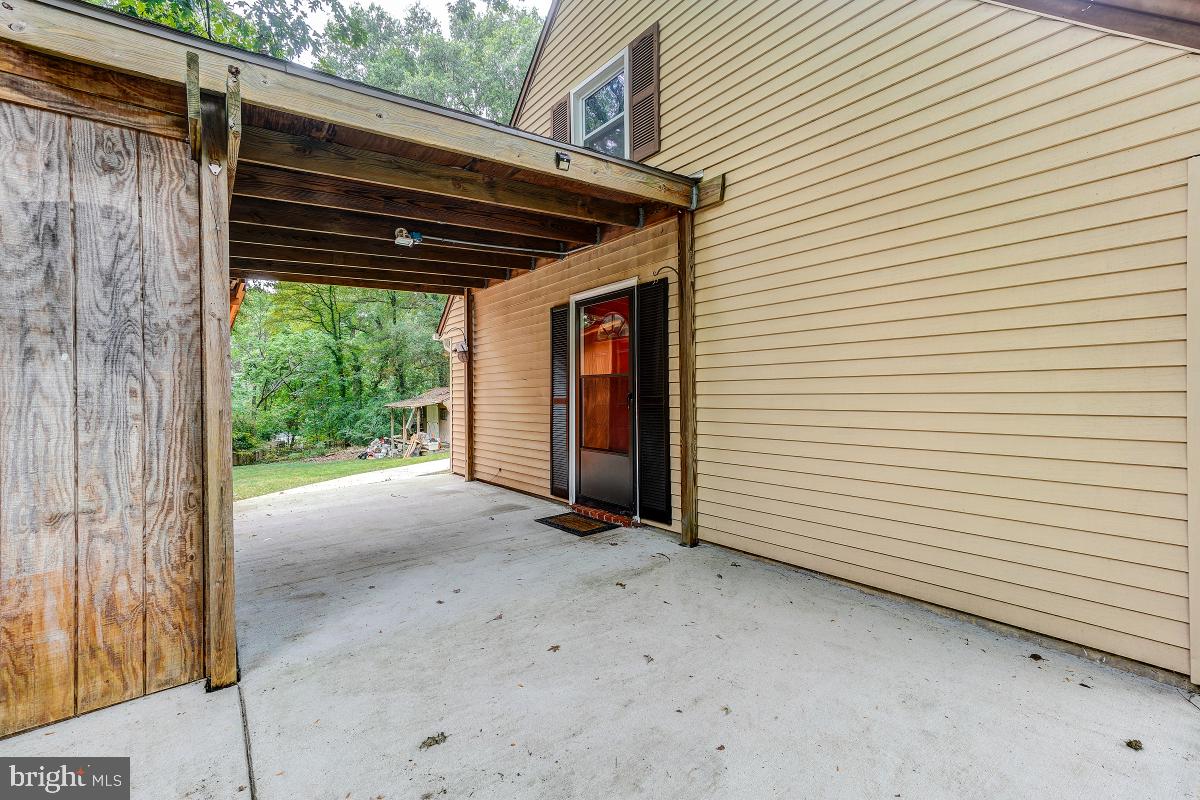 10513 Pinewood Court Adelphi, MD 20783 - Photo 5 of 34