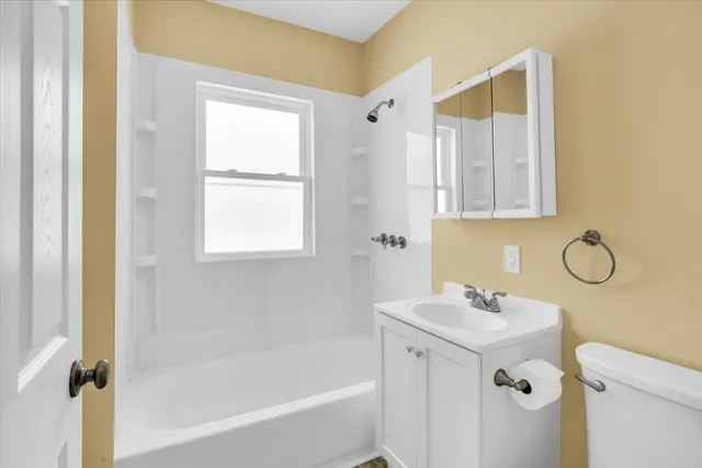 $230,000 | 210 East Newkirk Street, Tuscola, IL 61953