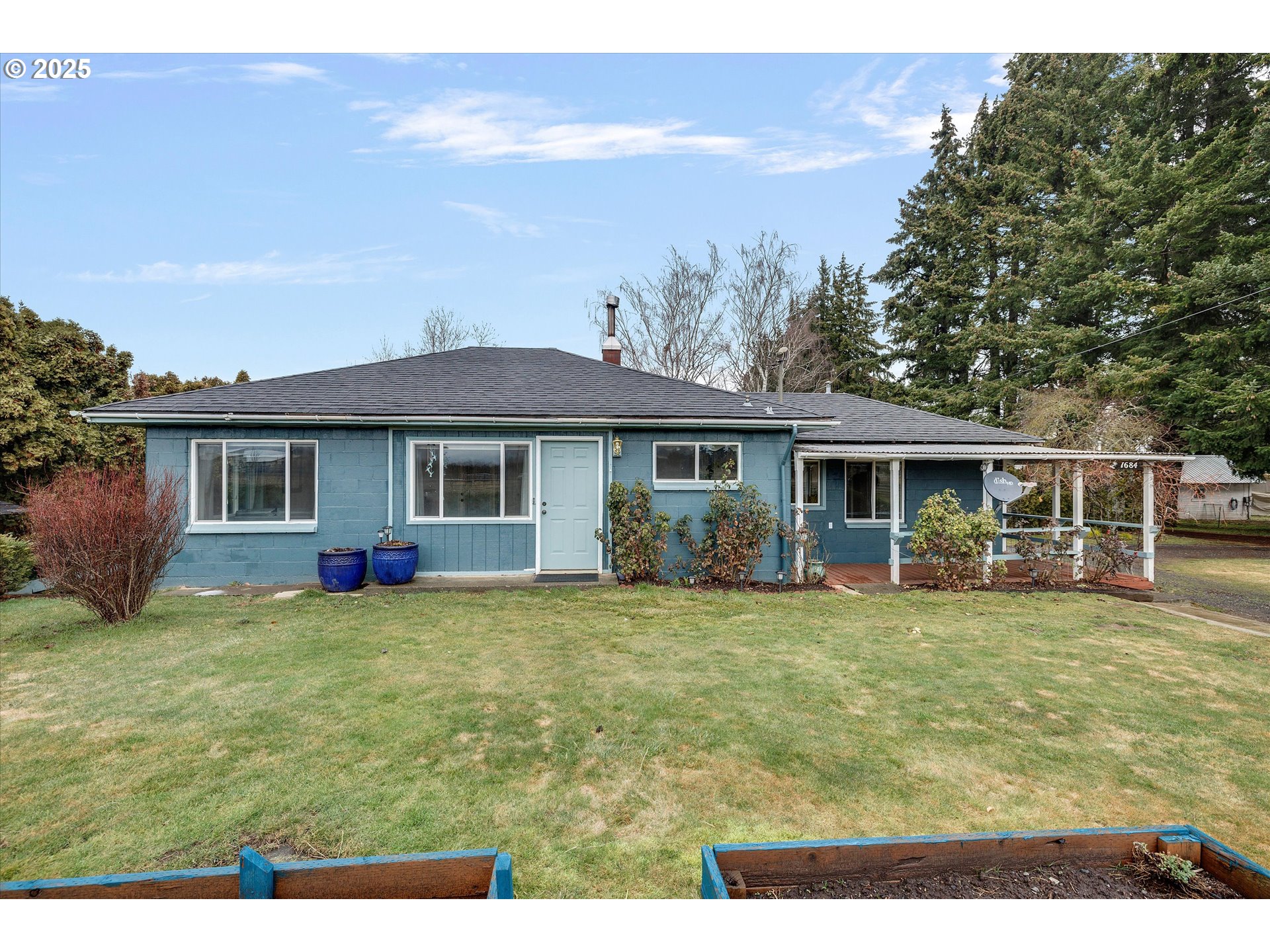 a view of a house with a patio