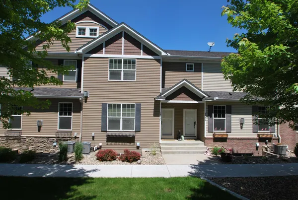 $349,900 | 7745 Madelyn Creek Drive, Victoria, MN 55386