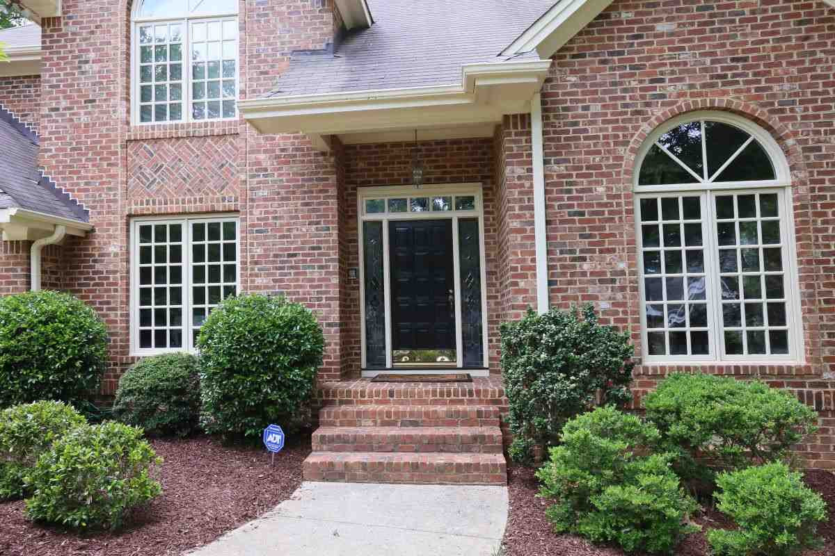 8801 Ashdown Court Raleigh, NC 27613 - Photo 2 of 25 Exterior Front