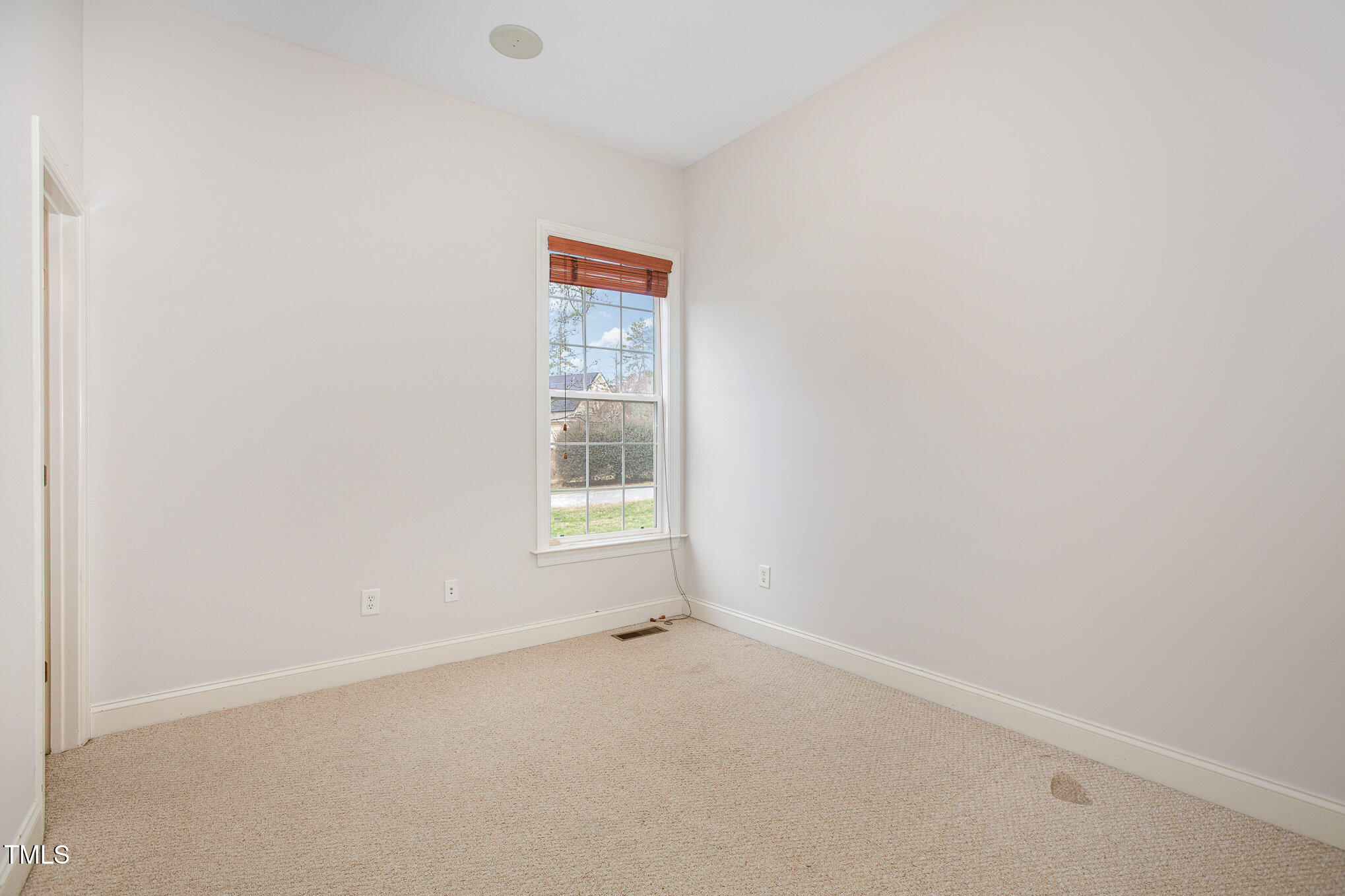 5 Teahouse Court Durham, NC 27707 - Photo 11 of 43 10 019_file_816