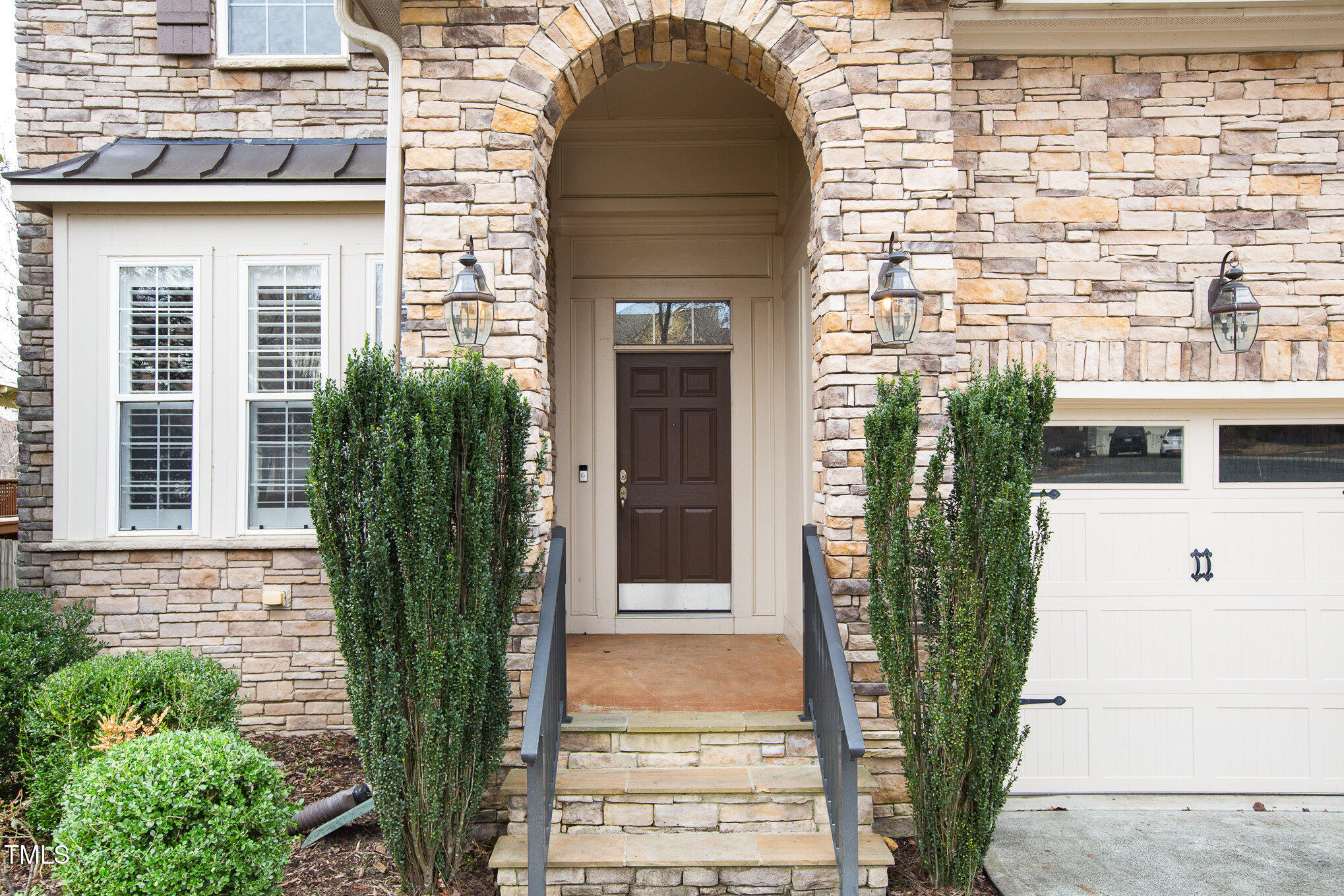 5 Teahouse Court Durham, NC 27707 - Photo 2 of 43 02 004_file_251