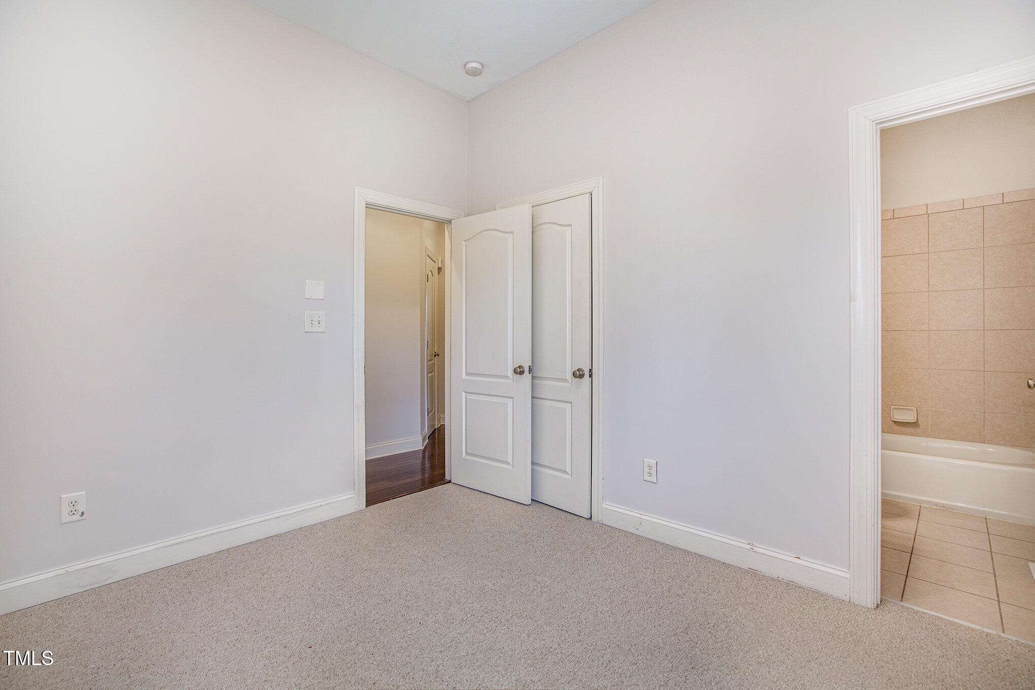 5 Teahouse Court Durham, NC 27707 - Photo 32 of 43 10 020_file_852