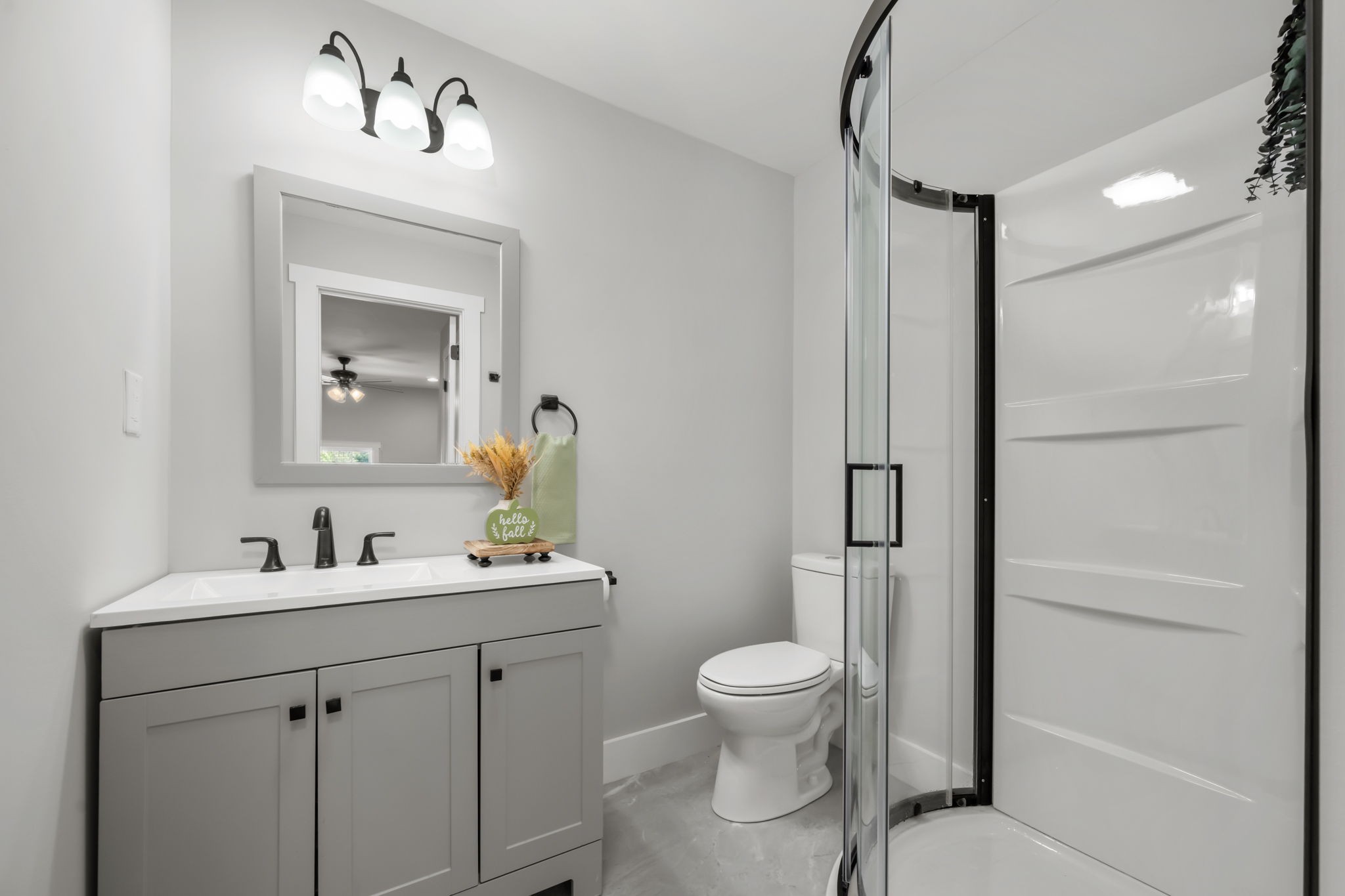 210 Rigney Drive Manchester, TN 37355 - Photo 25 of 39 a bathroom with a toilet sink and shower