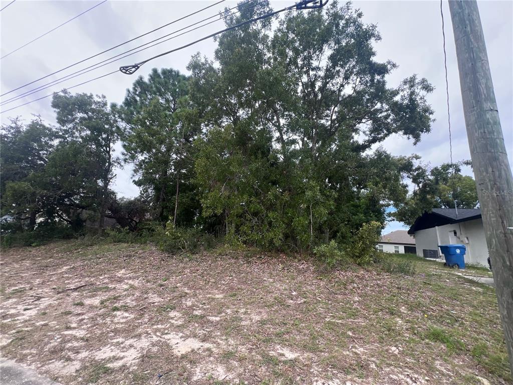 2469 Mariner Boulevard Spring Hill, FL 34608 - Photo 13 of 15 a view of a outdoor space