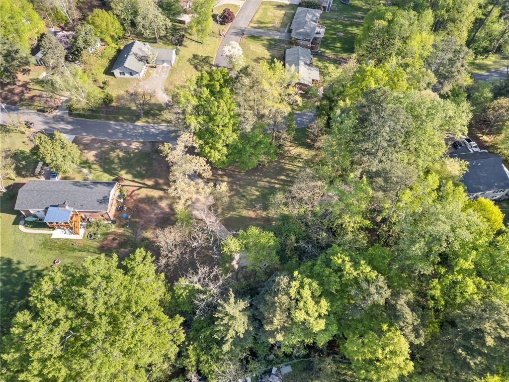 335 Alpine Drive Roswell, GA 30075 - Photo 2 of 15