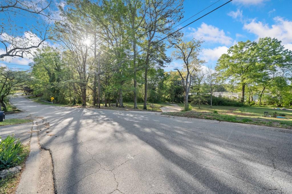 335 Alpine Drive Roswell, GA 30075 - Photo 8 of 15