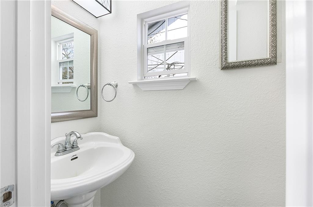 402 Coffee Street, Unit D Mandeville, LA 70448 - Photo 11 of 20