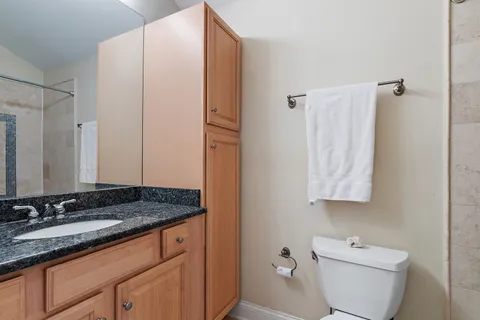 $1,050,000 | 4910 West Catalpa Avenue, Chicago, IL 60630