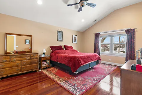 $1,050,000 | 4910 West Catalpa Avenue, Chicago, IL 60630