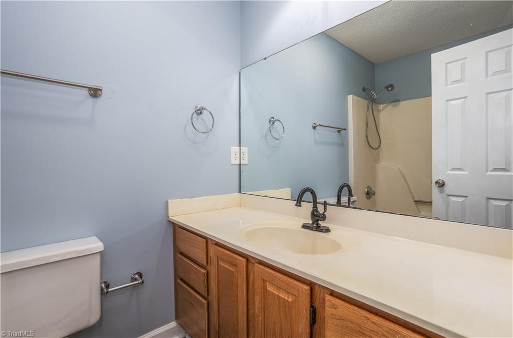 432 Shadybrook Road High Point, NC 27265 - Photo 19 of 20
