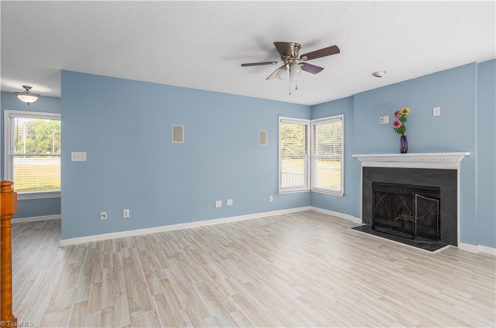 432 Shadybrook Road High Point, NC 27265 - Photo 9 of 20