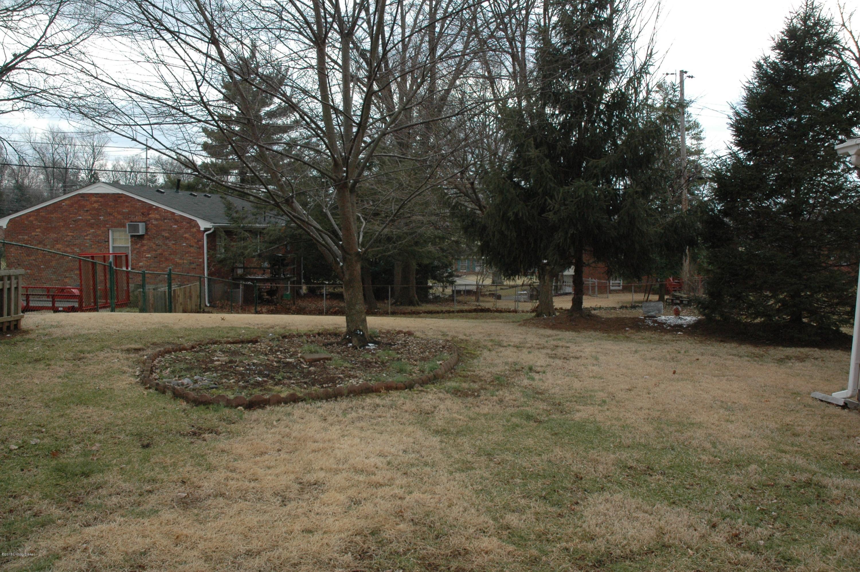 4908 Ulrich Road Jeffersontown, KY 40299 - Photo 29 of 40 Rear Property