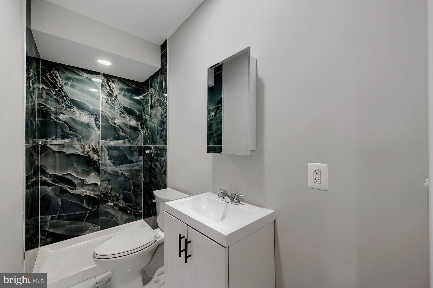 5 South Culver Street Baltimore, MD 21229 - Photo 13 of 22