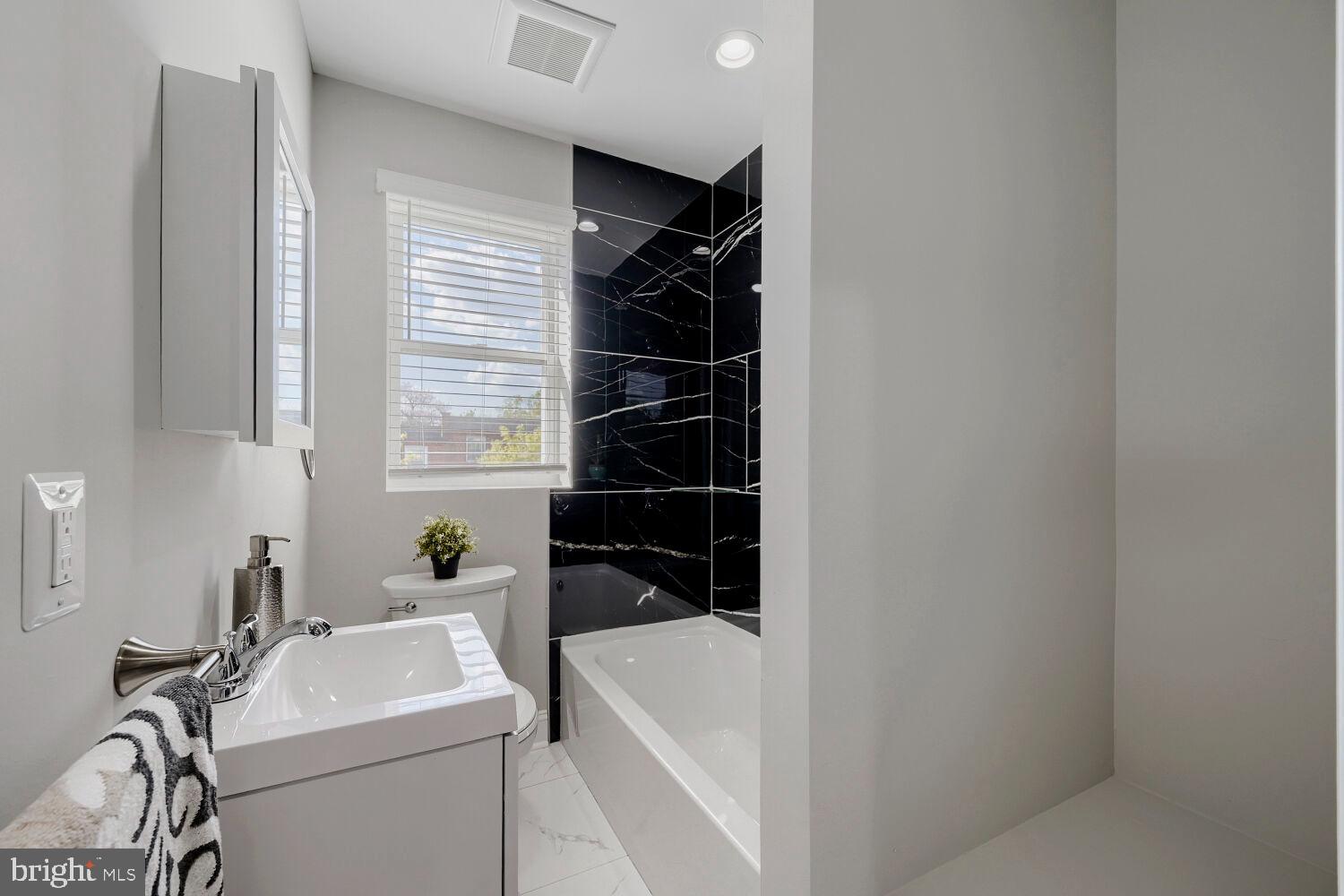 5 South Culver Street Baltimore, MD 21229 - Photo 14 of 22