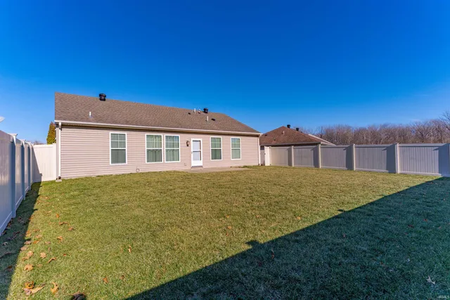 $274,500 | 909 Criterion Way, Evansville, IN 47711