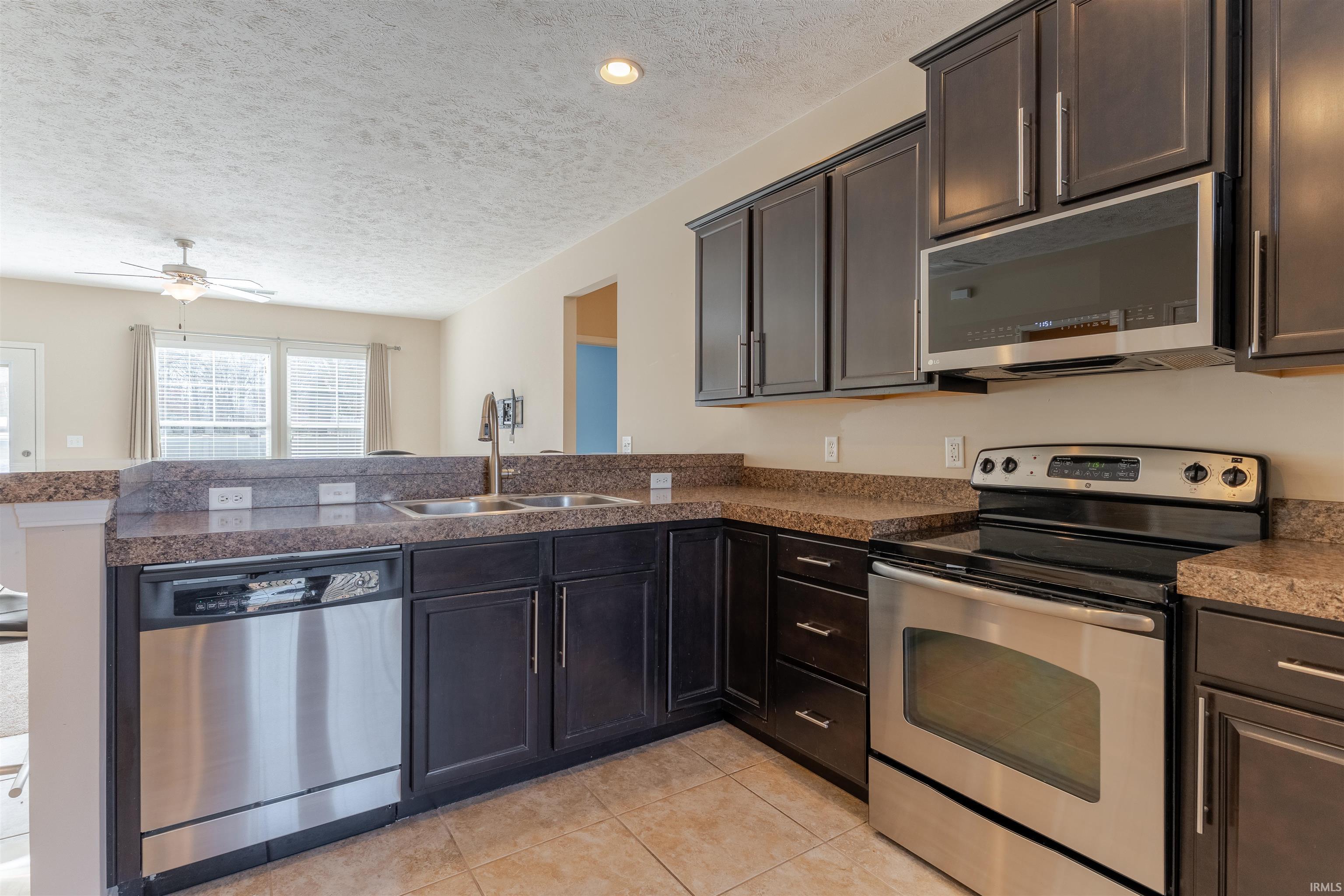 909 Criterion Way Evansville, IN 47711 - Photo 25 of 36