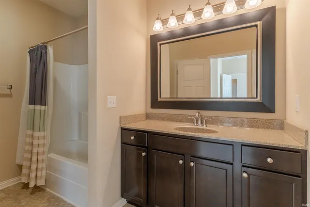 $274,500 | 909 Criterion Way, Evansville, IN 47711