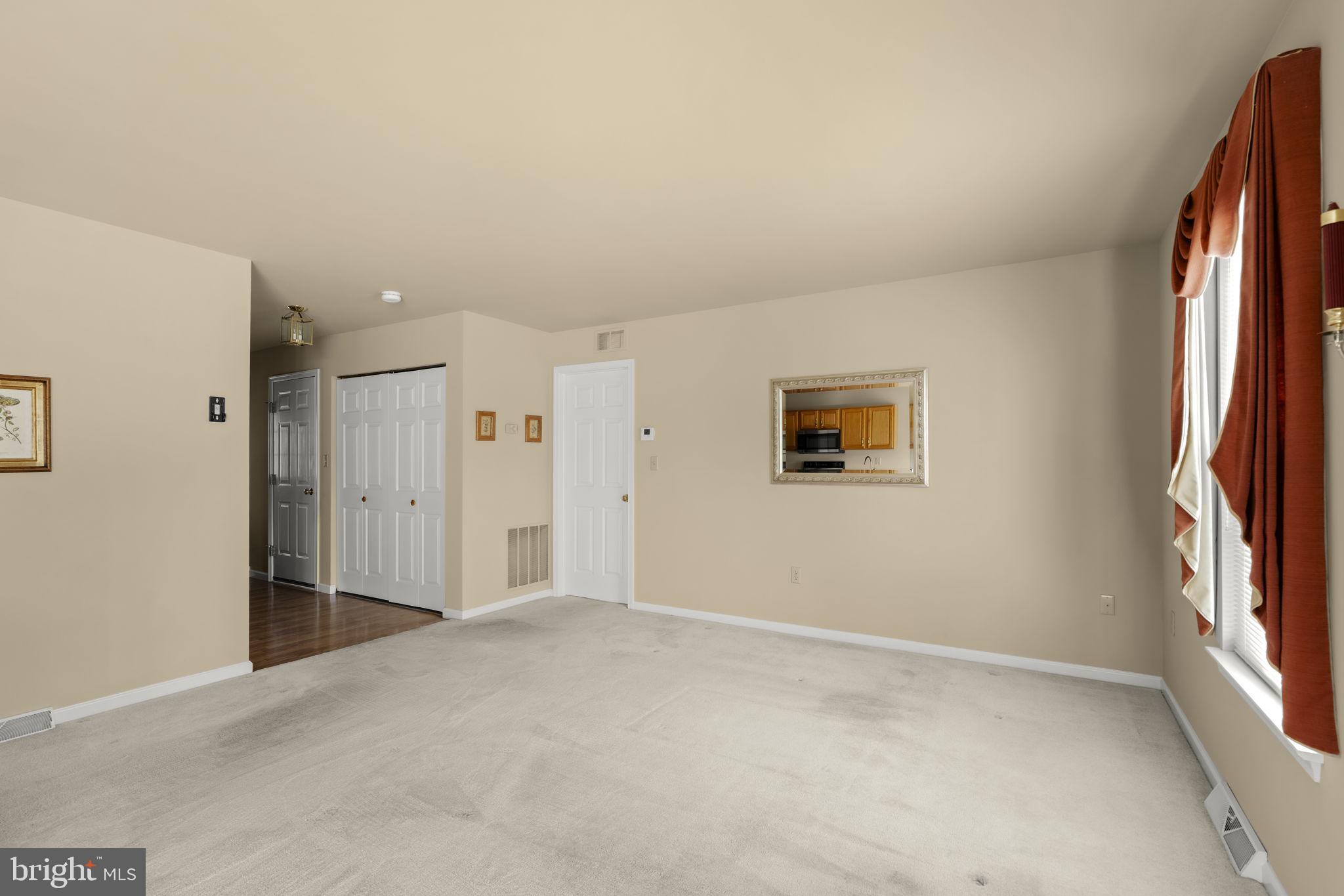 12 Pebble Creek Drive Lititz, PA 17543 - Photo 7 of 38