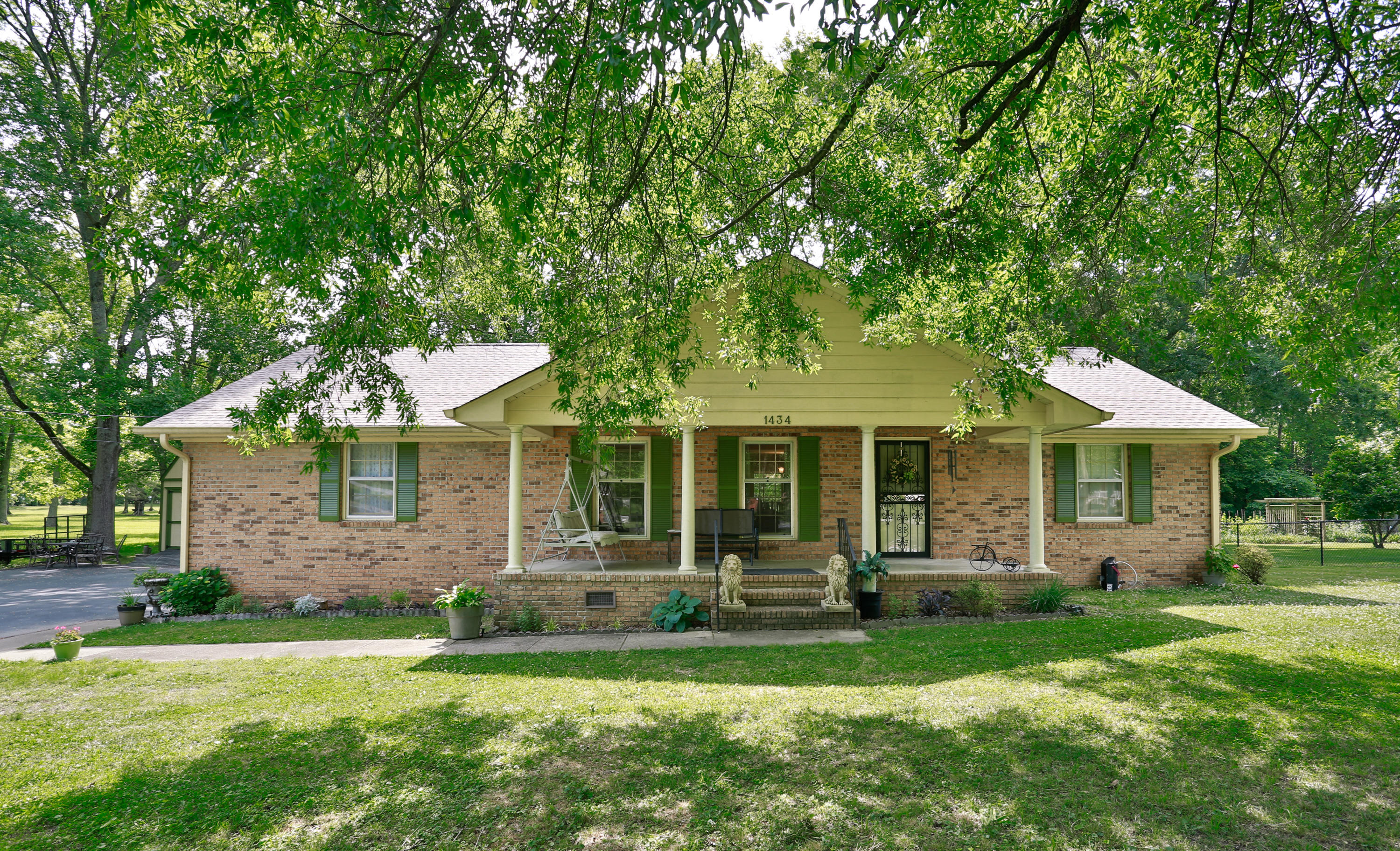 1434 Jenkins Road Chattanooga, TN 37421 - Photo 1 of 33 Jenkins rd-2