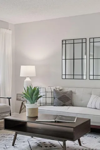 $280,000 | 14067 81st Avenue North, Maple Grove, MN 55311