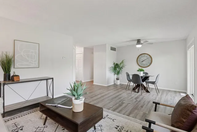 $280,000 | 14067 81st Avenue North, Maple Grove, MN 55311