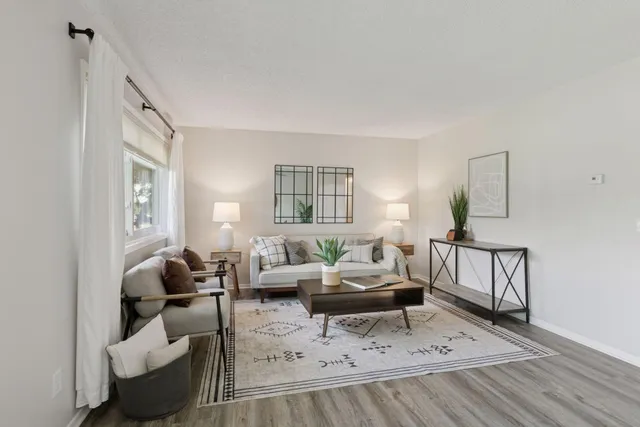 $280,000 | 14067 81st Avenue North, Maple Grove, MN 55311