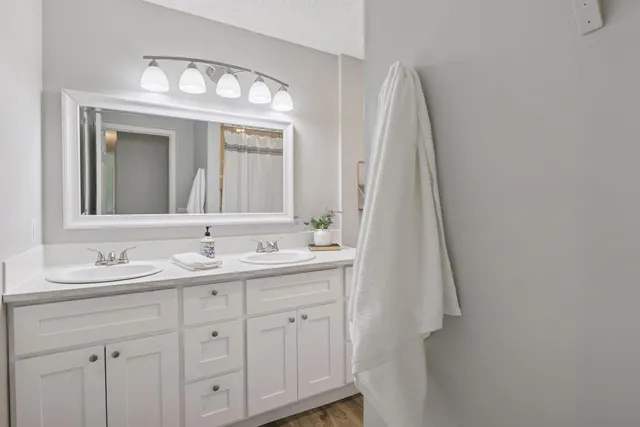 $280,000 | 14067 81st Avenue North, Maple Grove, MN 55311