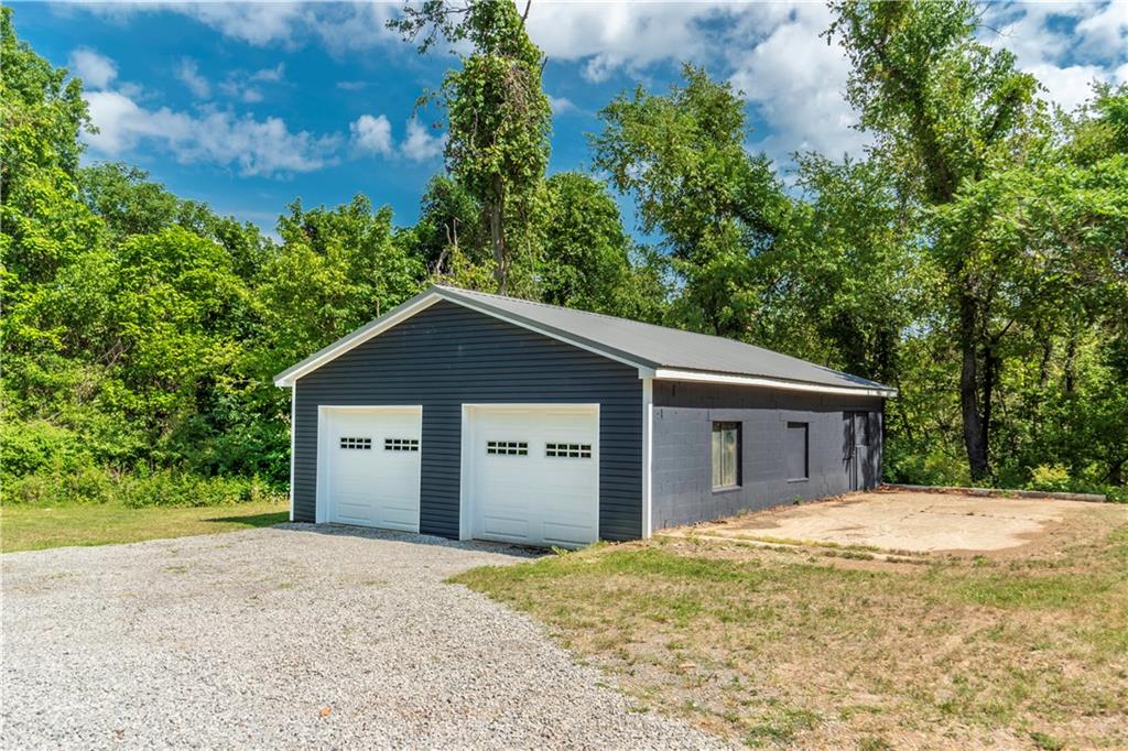 5141 Watters Road Lower Burrell, PA 15068 - Photo 5 of 25 Gallery Image 5
