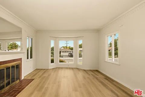 $5,600 | 7407 Naylor Avenue, Los Angeles, CA 90045