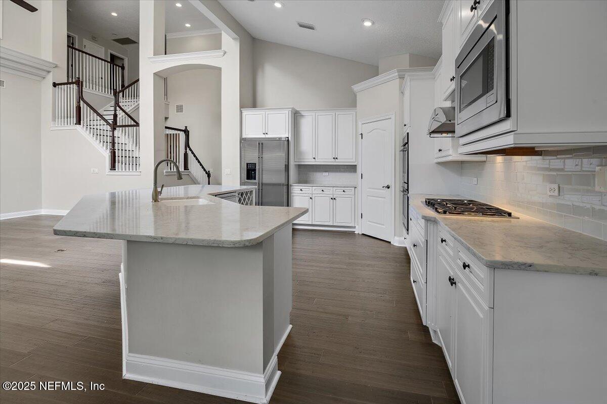 235 Vale Drive St. Augustine, FL 32095 - Photo 13 of 55 13-Kitchen