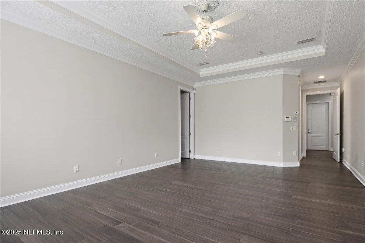 235 Vale Drive St. Augustine, FL 32095 - Photo 21 of 55 21-Primary Bedroom
