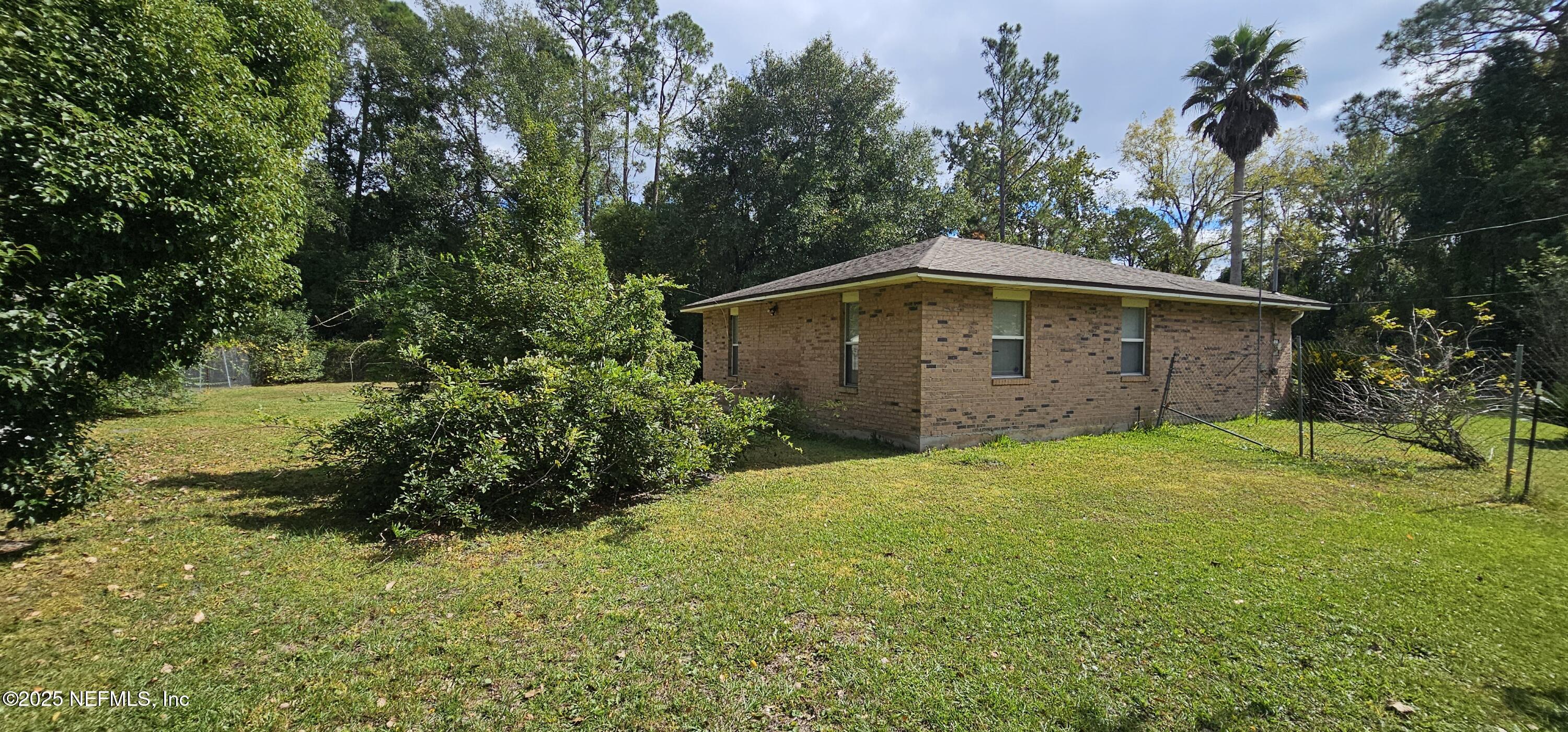 159 Gold Street East Baldwin, FL 32234 - Photo 5 of 22 20251029_133333