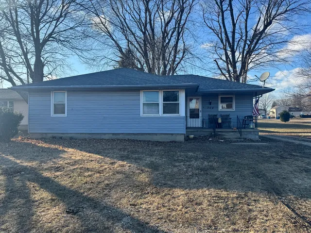 $102,000 | 704 South Park Avenue, La Moille, IL 61330