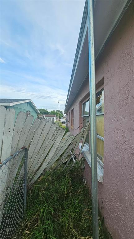 8428 Paxton Drive Port Richey, FL 34668 - Photo 93 of 100 a view of a house with a balcony