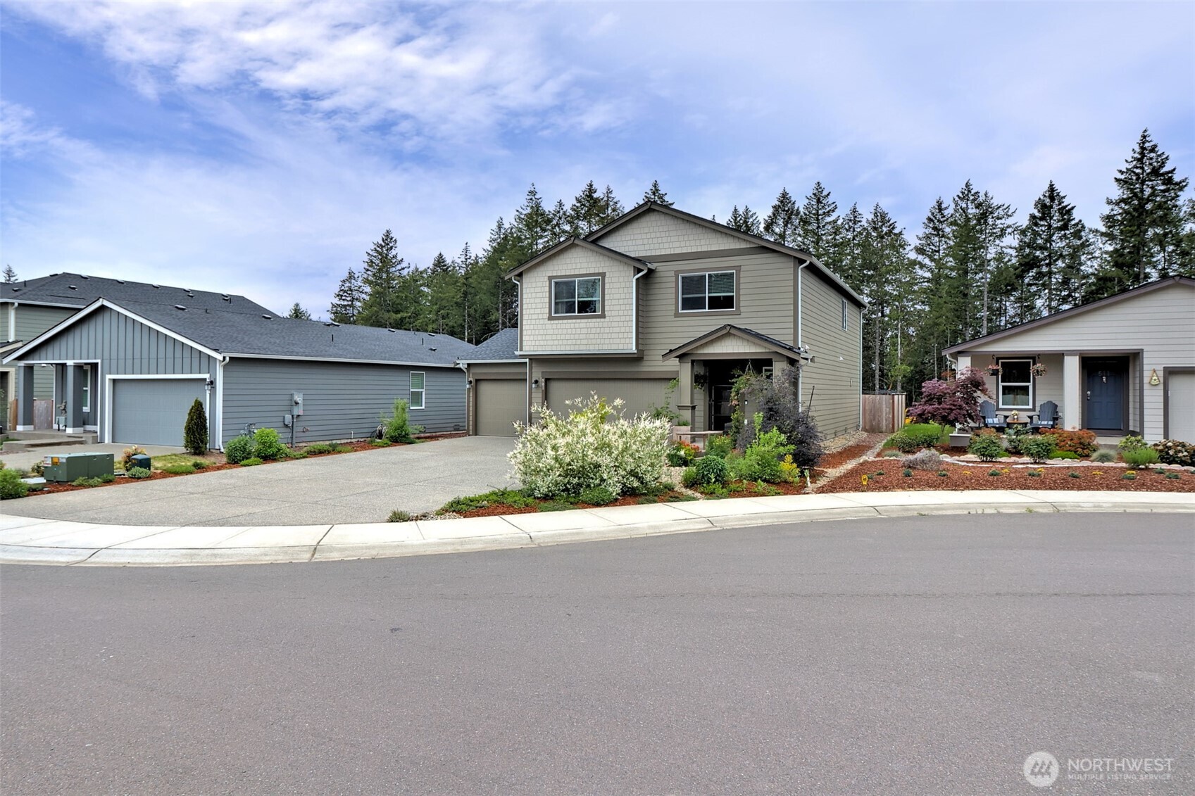 501 Northeast Ridge Point Boulevard Belfair, WA 98528 - Photo 3 of 40