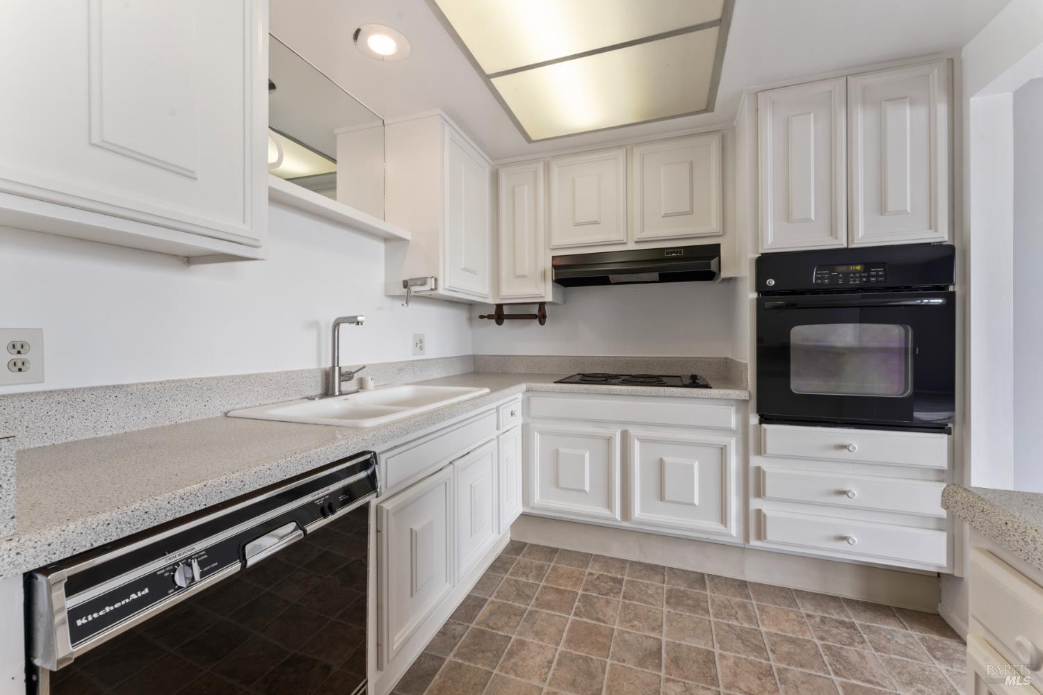 3049 Golden Rain Road, Unit 2 Walnut Creek, CA 94595 - Photo 17 of 29