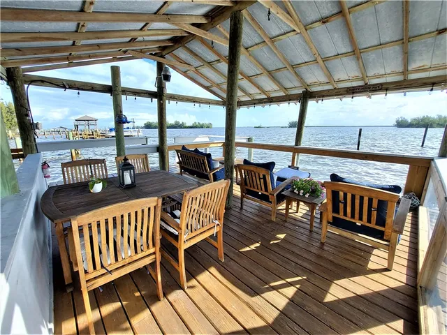 a outdoor view with a sitting space