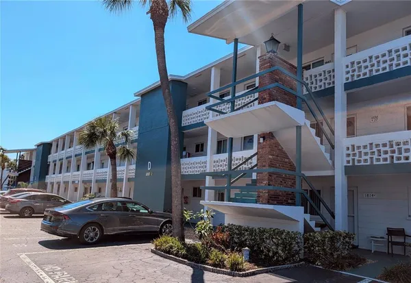 $64,500 | 1840 Sunny Drive, Unit D36, Bradenton, FL 34207