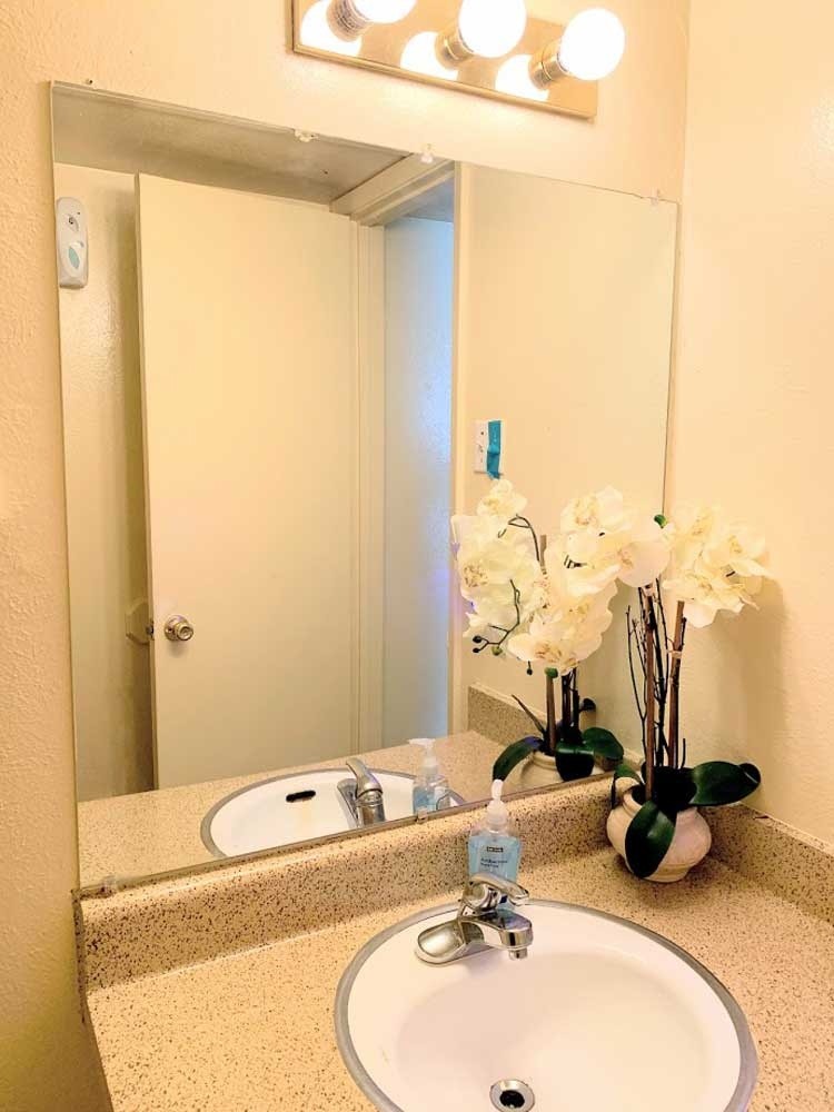 1341 North Jim Miller Road, Unit 23 Dallas, TX 75217 - Photo 16 of 21 Discount 200 Off from Rent