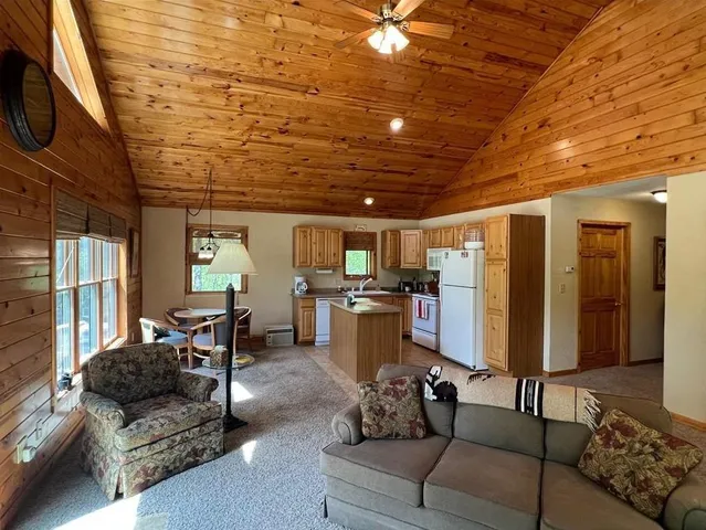 $319,900 | 7431 Jordan Buck Trail, Danbury, WI 54830