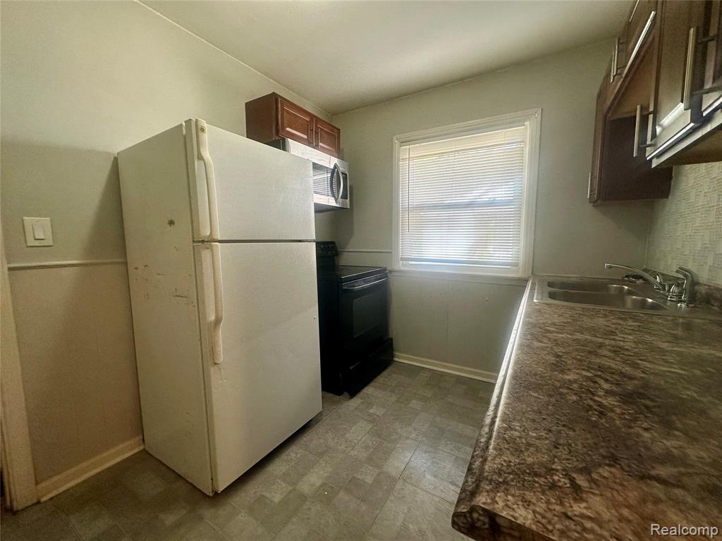 15059 Evergreen Road Detroit, MI 48223 - Photo 6 of 9